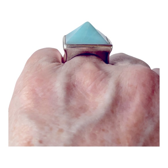 Designer Statement Ring! Heavy Sterling with Pyramid Chalcedony 20mm square! - Picture 5 of 10